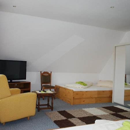 Landhotel Bienstadt 게오르겐탈 외부 사진