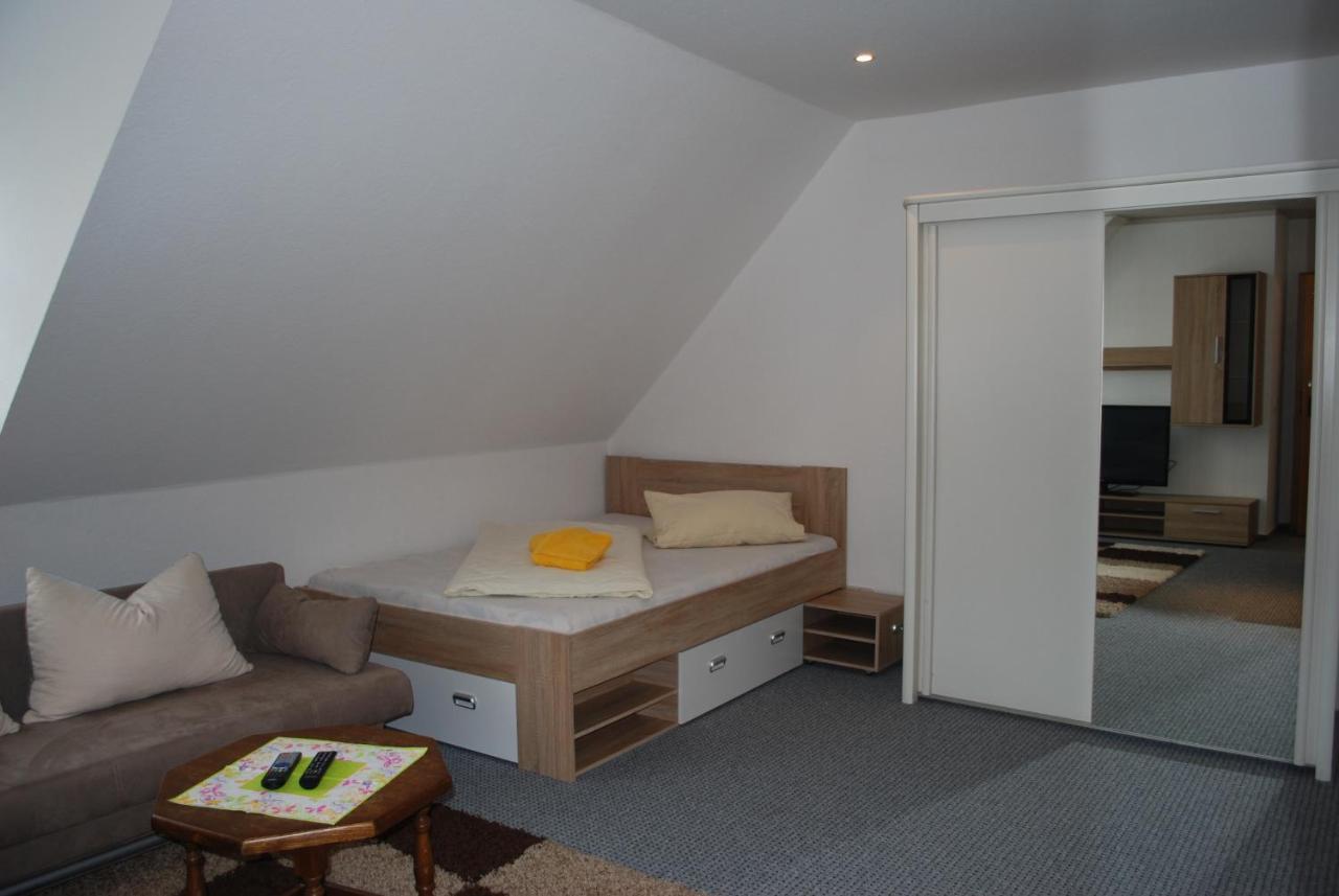 Landhotel Bienstadt 게오르겐탈 외부 사진