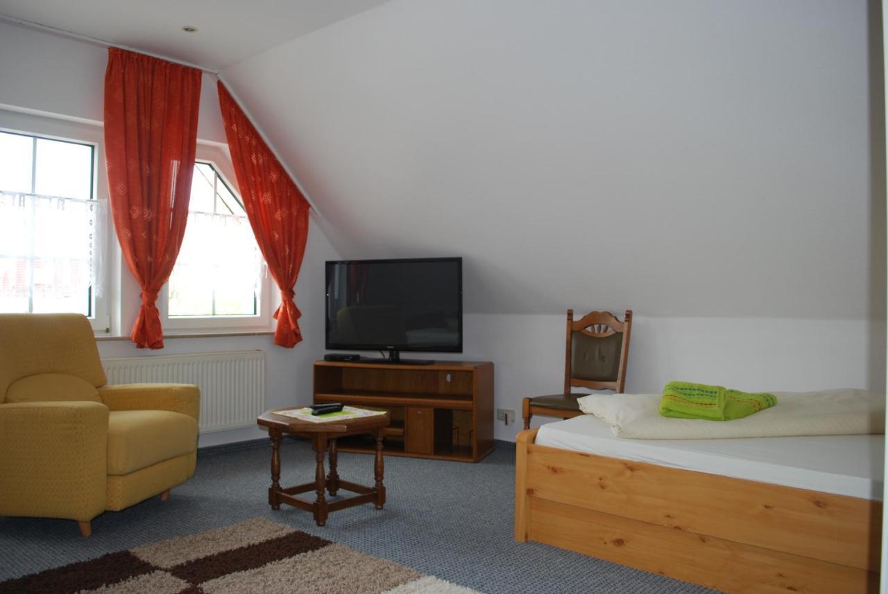 Landhotel Bienstadt 게오르겐탈 외부 사진